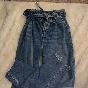 Hollister Ultra High Rise Mom Jean